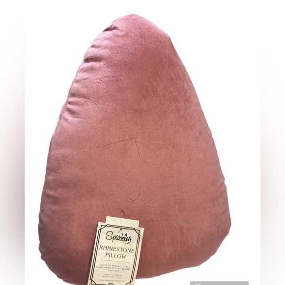 NEW🩷BEADED ACORN PILLOW🩷 - Picture 3 of 3